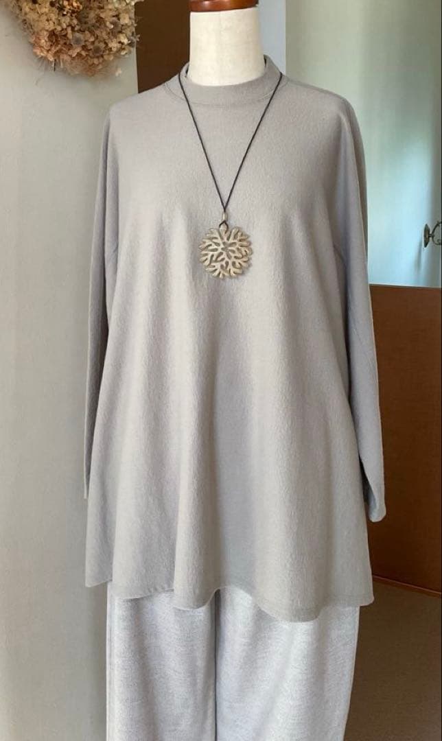 ヨーガンレール　薄手フエルト　プルオーバー　2023