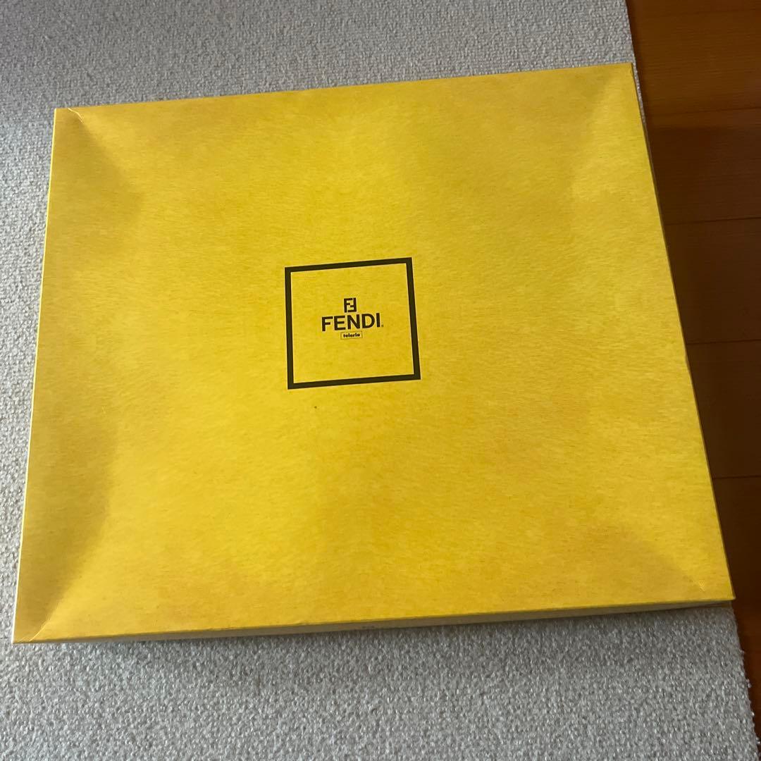 値下げしました　FENDI タオルケット ズッカ柄