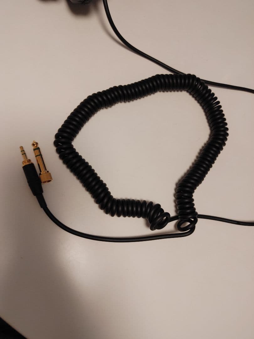 SONY モニターヘッドホン　MDR-7506