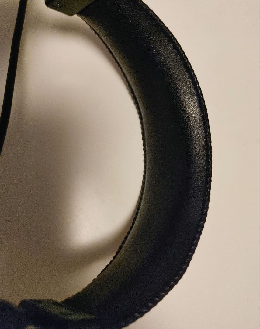 SONY モニターヘッドホン　MDR-7506