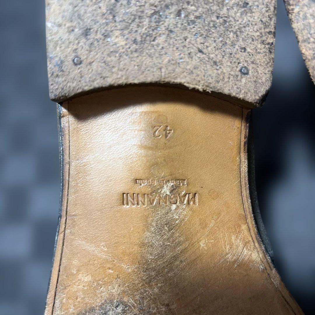 マグナーニ　革靴