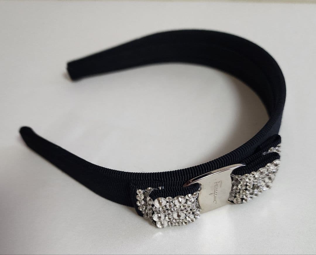 フェラガモ　カチューシャ　FERRAGAMO