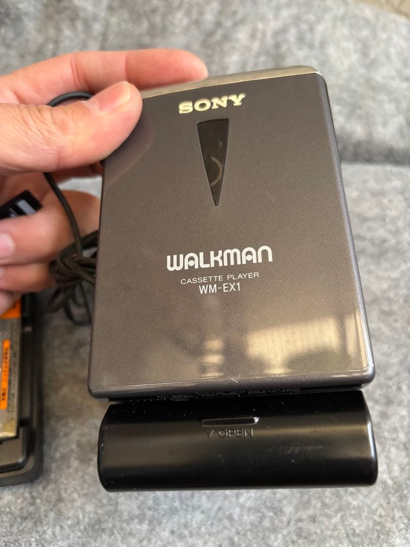 【ジャンク品】SONY カセットウォークマン WM-EX1