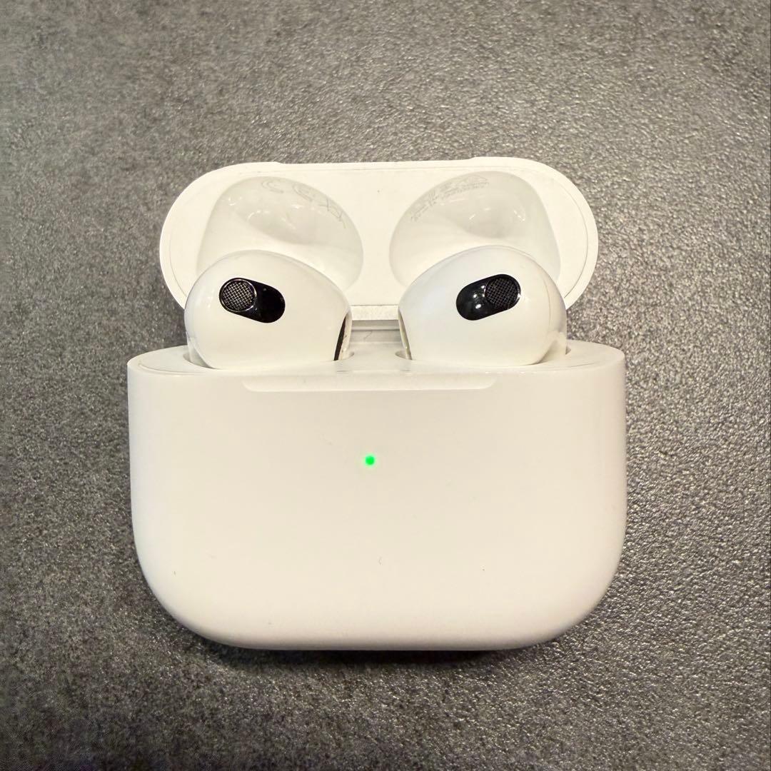 AirPods 第3世代 本体 充電ケース 箱付き (MME73J)