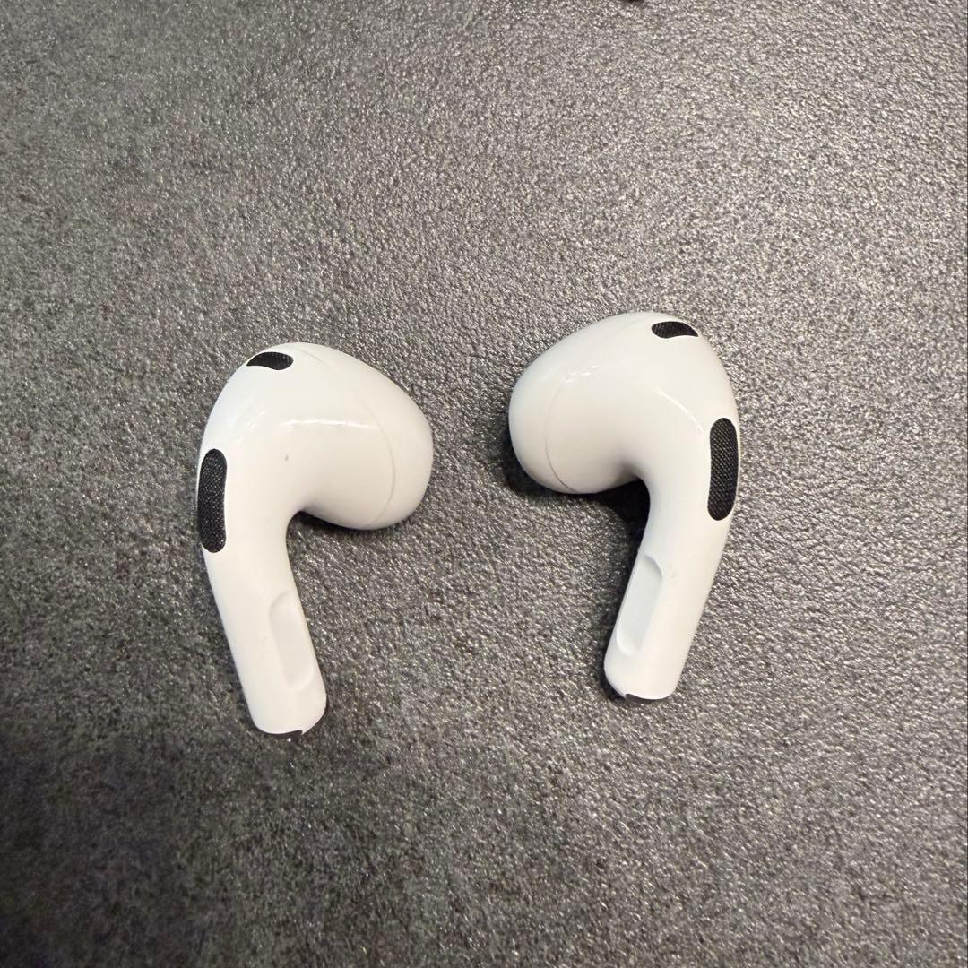 AirPods 第3世代 本体 充電ケース 箱付き (MME73J)