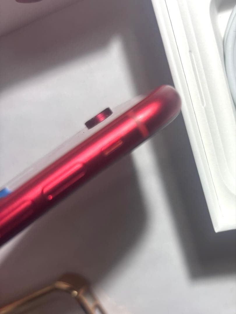 ラーゆ様　美品 iPhone XR 本体　128GB レッド　おまけ付き