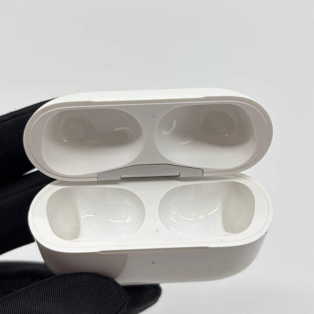 【極美品】Air Pods Pro MWP22J/A ワイヤレスイヤホン