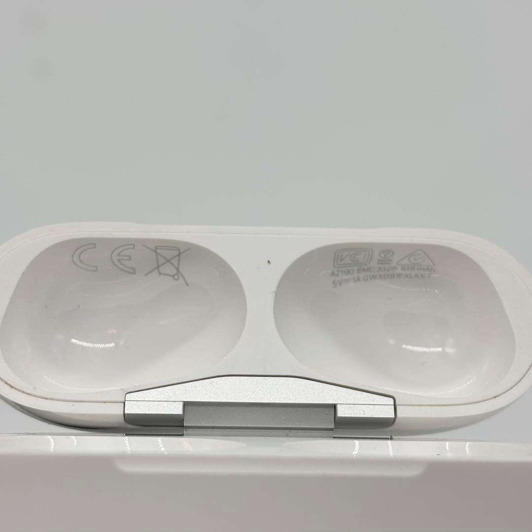 【極美品】Air Pods Pro MWP22J/A ワイヤレスイヤホン