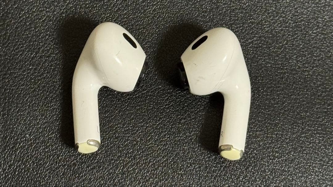 AirPods Pro 第2世代 lightning ケース付き