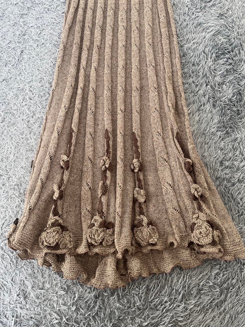 アトリエまりこ　シルクリネン　立体刺繍のマキシ丈ワンピース　アースカラー