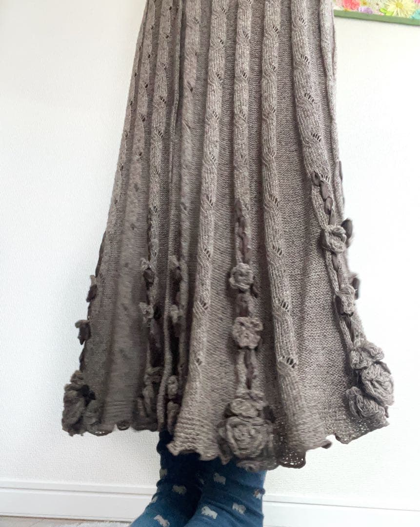 アトリエまりこ　シルクリネン　立体刺繍のマキシ丈ワンピース　アースカラー