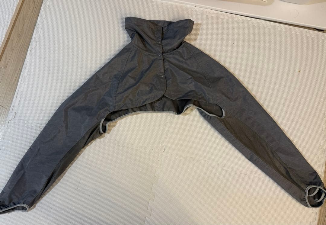 サンバリア100　ショートジャケット　フロストグレー