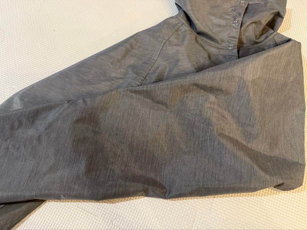 サンバリア100　ショートジャケット　フロストグレー