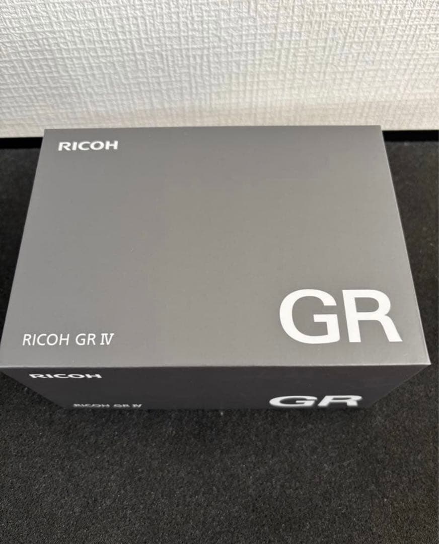 RICOH GR IV 本体と付属品