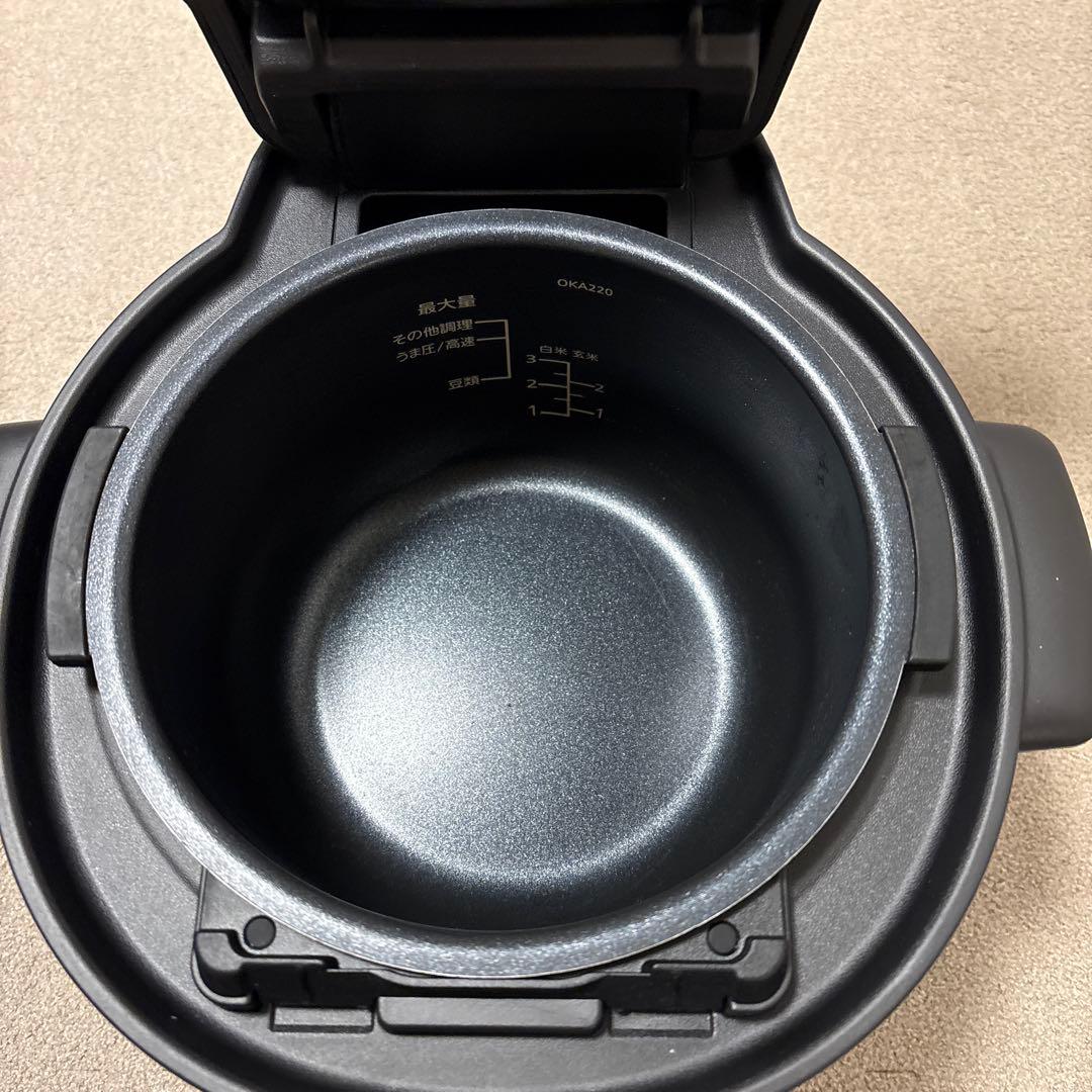 【美品】タイガー　電気圧力鍋　COK-N220