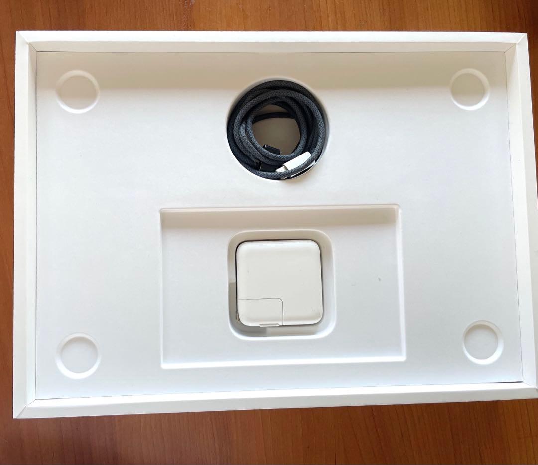 Apple MacBook Air M2本体 スペースグレー