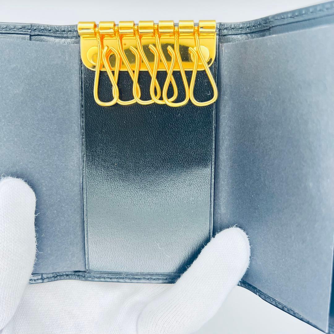 未使用品　カルティエ　パシャ　6連　キーケース　黒　ブラック　レザー