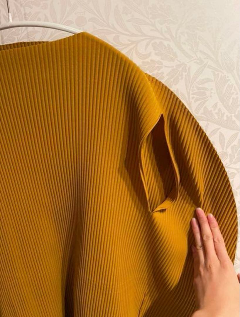 ミーバイイッセイミヤケ マスタード　APOCチュニック