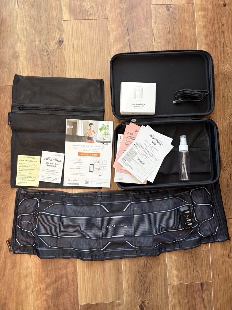 SIXPAD 電気刺激トレーニングデバイス ハードケース付き