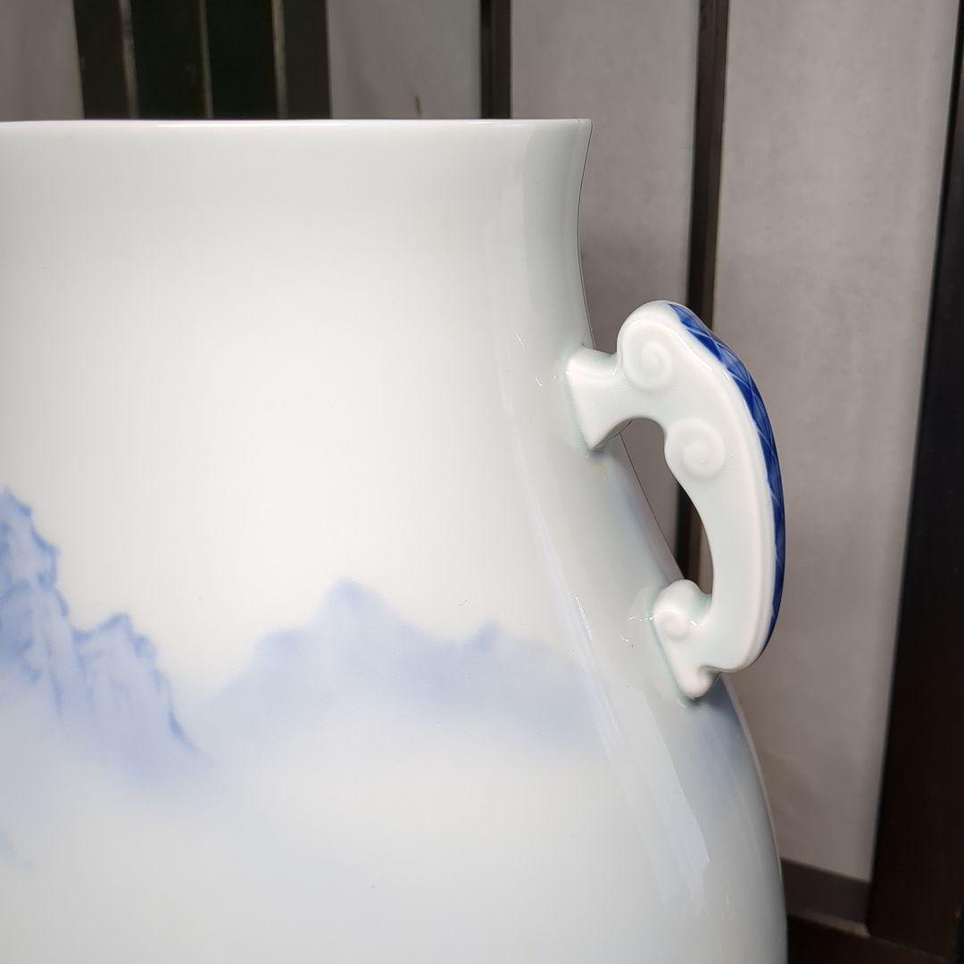 深川製磁　宮内庁御用達　染付　山水図　双耳　大花瓶　壺　1個　高さ約３３センチ