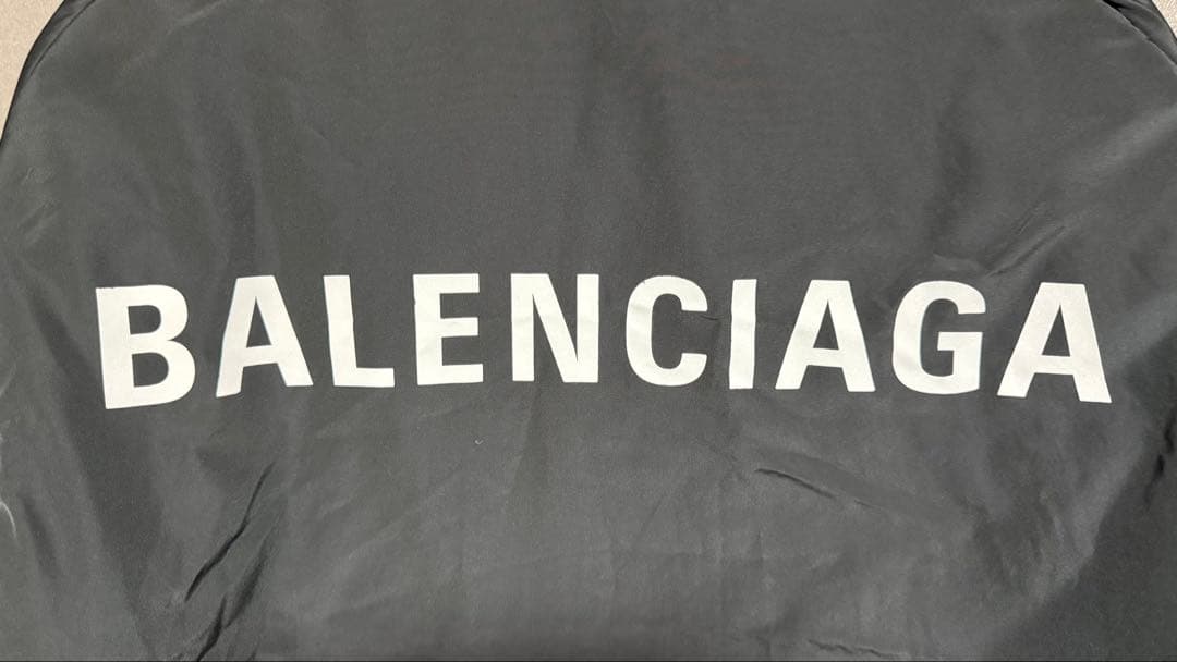 BALENCIAGA バレンシアガ ダウンジャケット 黒 ブラック サイズ44