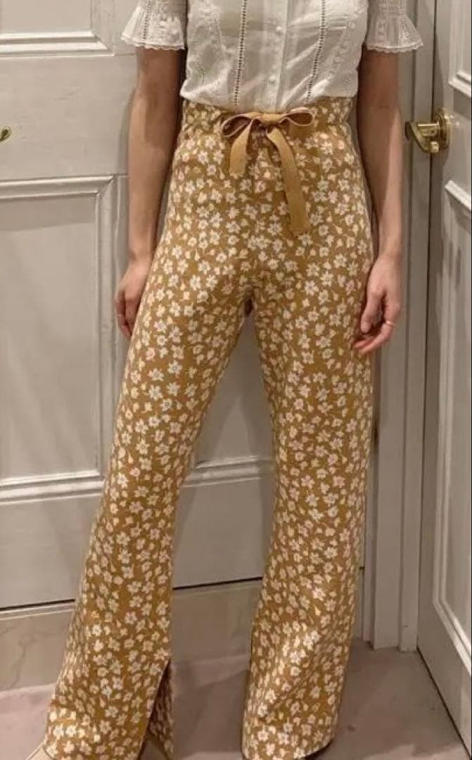 very brain フラワージャガードパンツ