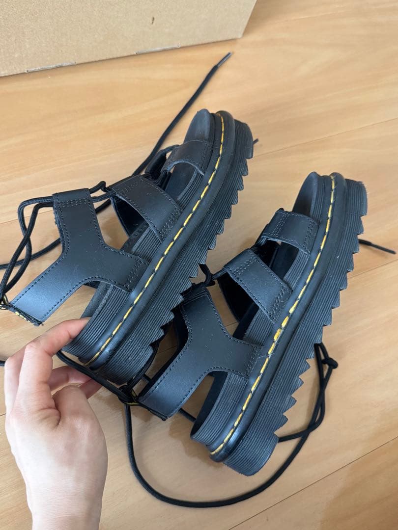 【美品】dr.martensドクターマーチン Nartilla サンダル 220