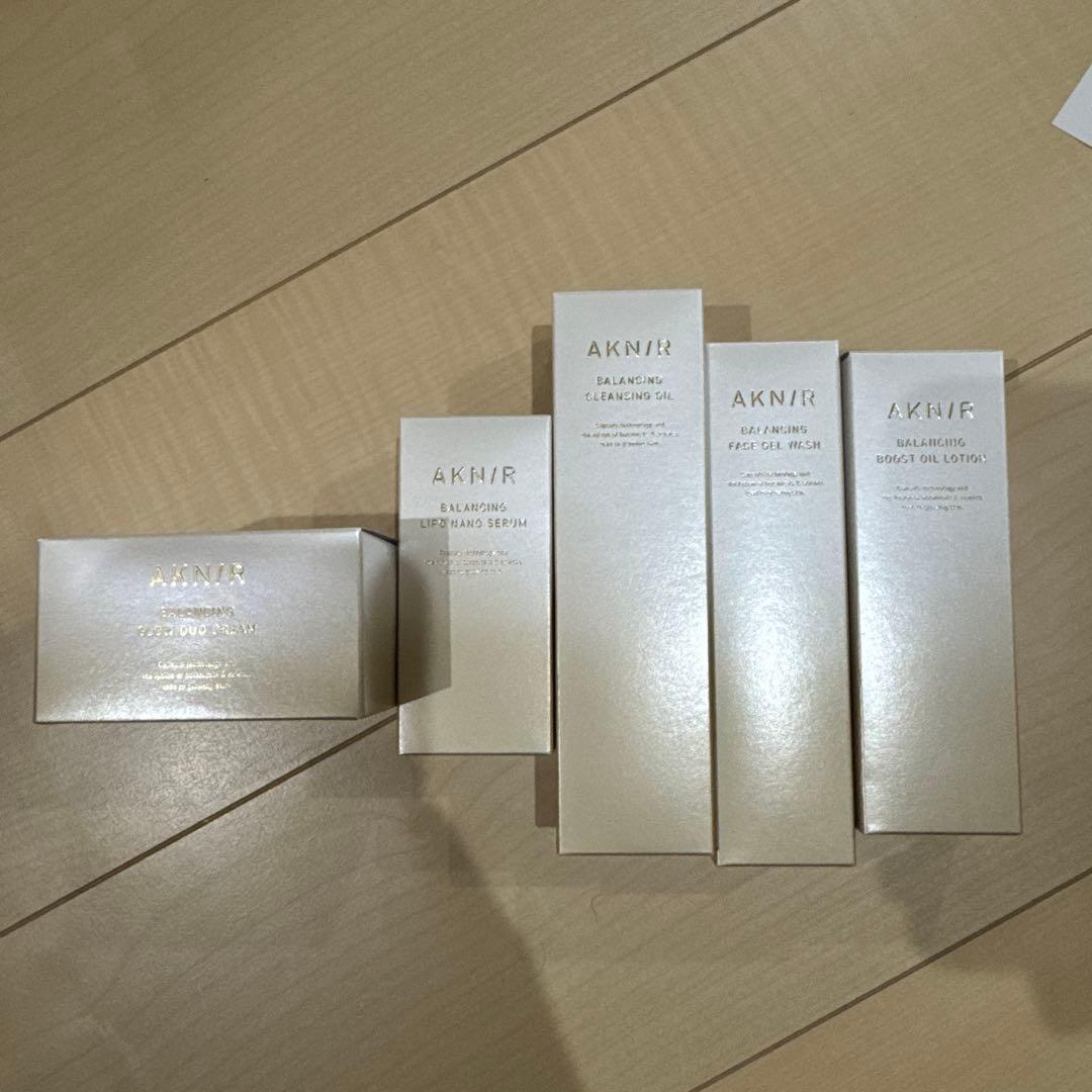 新品未開封 アクニー　スキンケア5点セット　アクニーマスターパック AKN/R