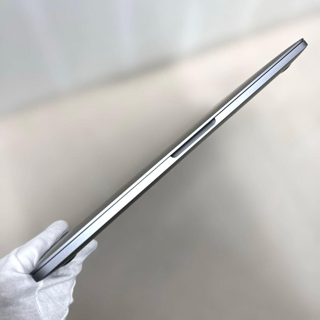 MacBookPro 13インチ 2020 - 32GB, 512GB