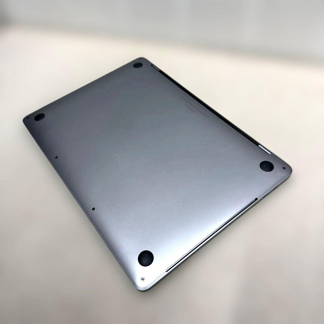 MacBookPro 13インチ 2020 - 32GB, 512GB