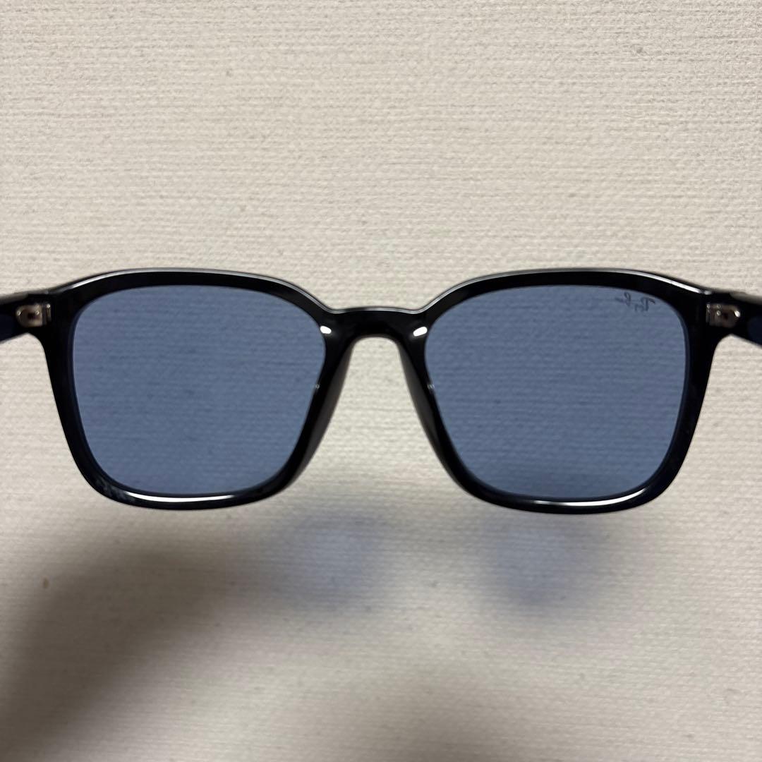 【極美品】Ray-Ban レイバン サングラス RB4392D ブルーレンズ