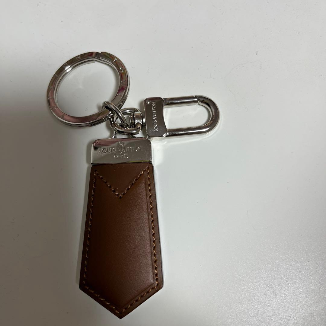 LOUIS VUITTON ブラウンレザー キーホルダー