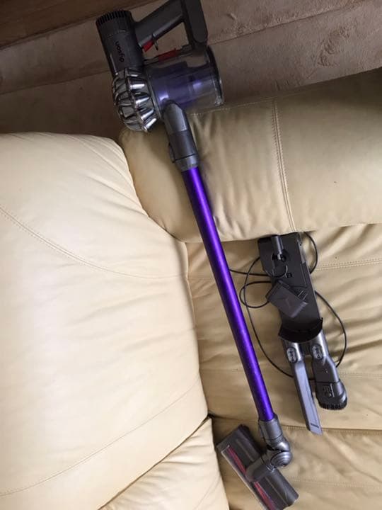 ダイソン　コードレスクリーナー