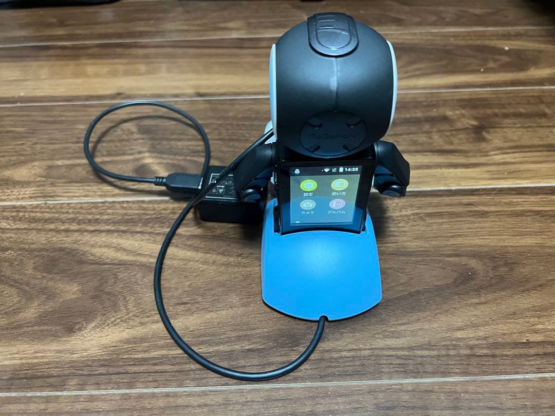 シャープ　ロボホン Wi-Fi対応、SR-06M-A