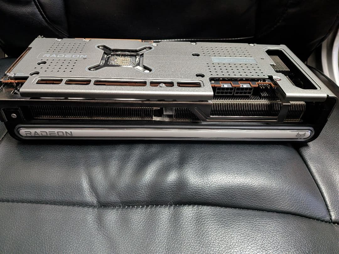 Sapphire RX7800XT NiTRO＋