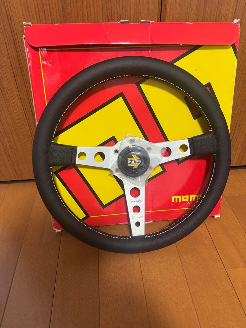 モモ　プロトティーポ　ＭＯＭＯ　ＰＲＯＴＯＴＩＰＯ　３５０ｍｍ　新品