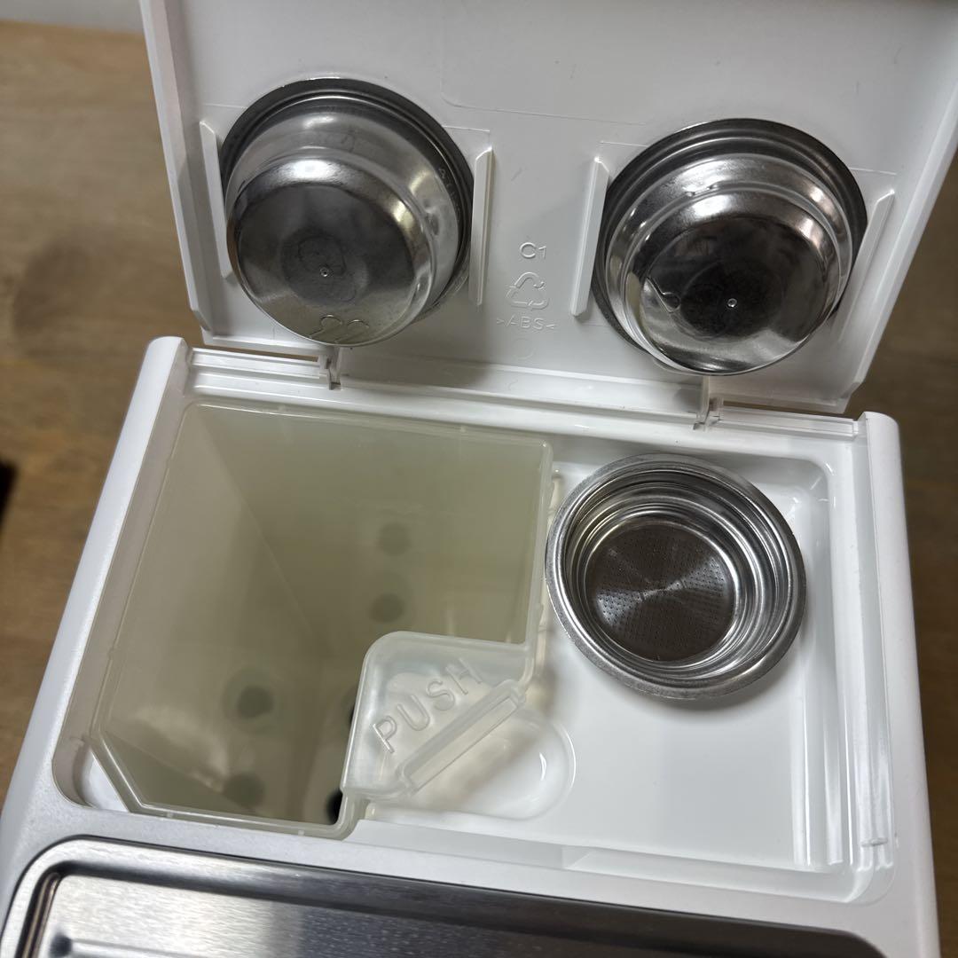 DeLonghi エスプレッソマシン　ECP3220J-W