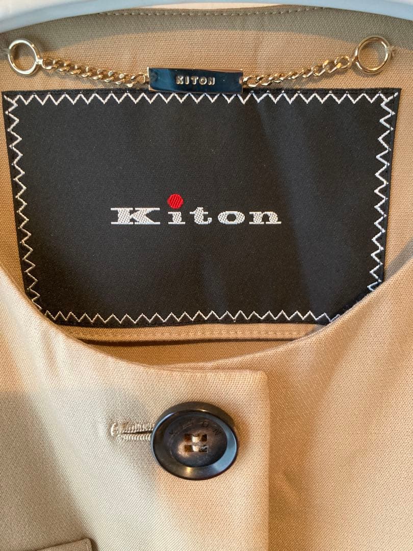 Kiton キートン　ノーカラー　ジャケット　ベージュ　ベルト付き　ウール