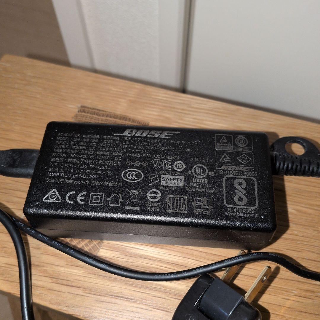 BOSE Solo TV Speake（壁掛け金具付き）ボーズ　サウンドバー