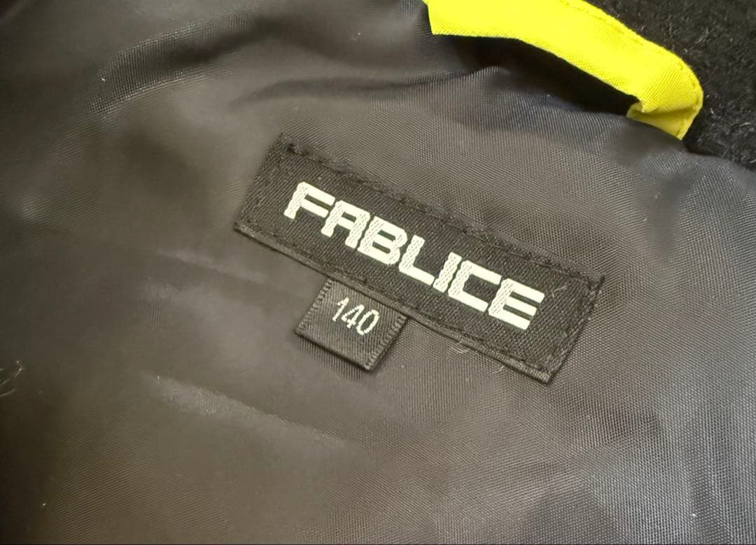 【新品・未使用】FABLICE 子供用スキーウェア 140