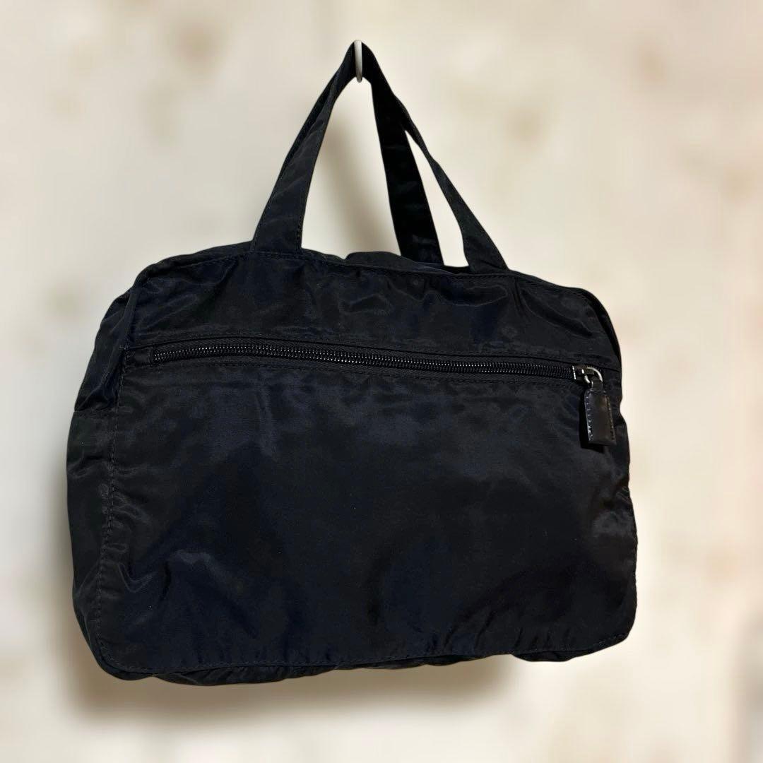 PRADAナイロンバッグ　ブラック