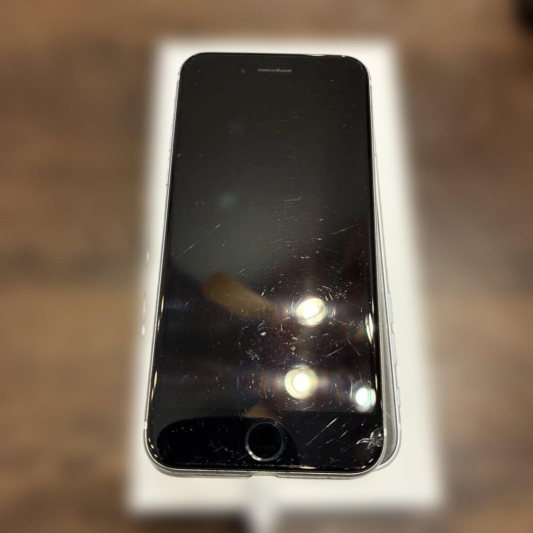 くろさん専用　iPhone SE (第2世代) ホワイト 64GB 本体 76%