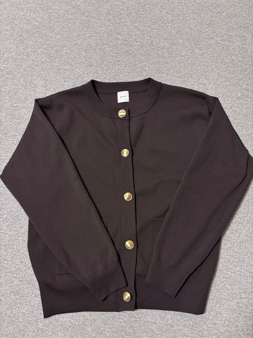 Spick&Span ウォッシャブルクルーネックカーディガン　ブラウン