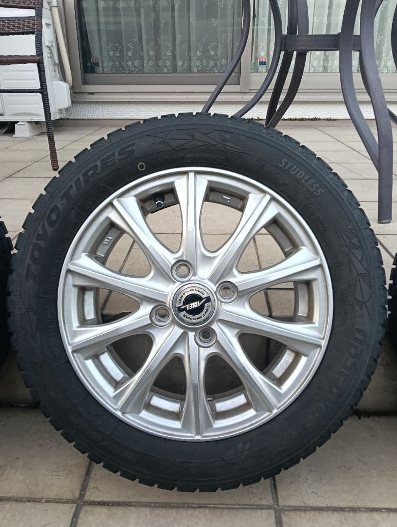 送料込み！梱包済み！2022年製 155/65R14スタッドレスタイヤホイール