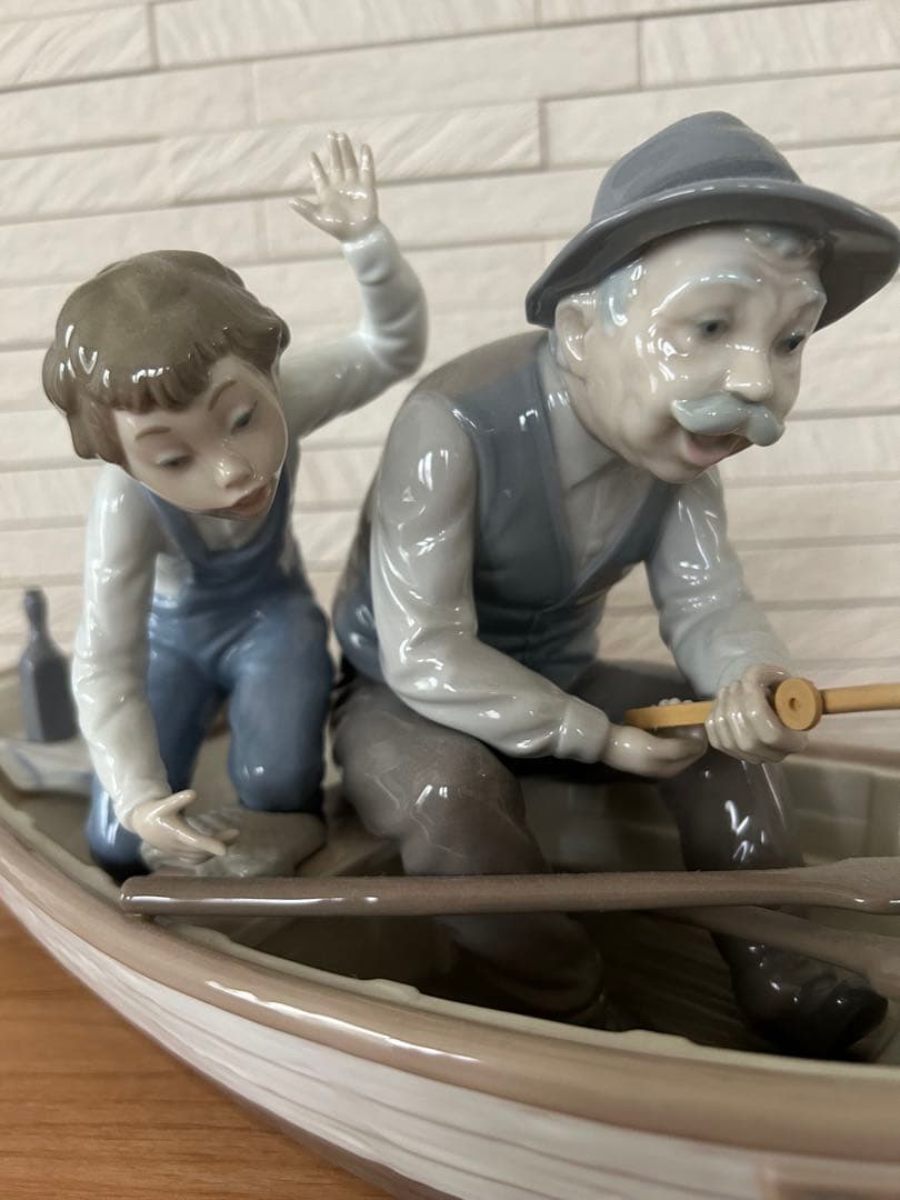 リヤドロ　おじいちゃんと魚釣り