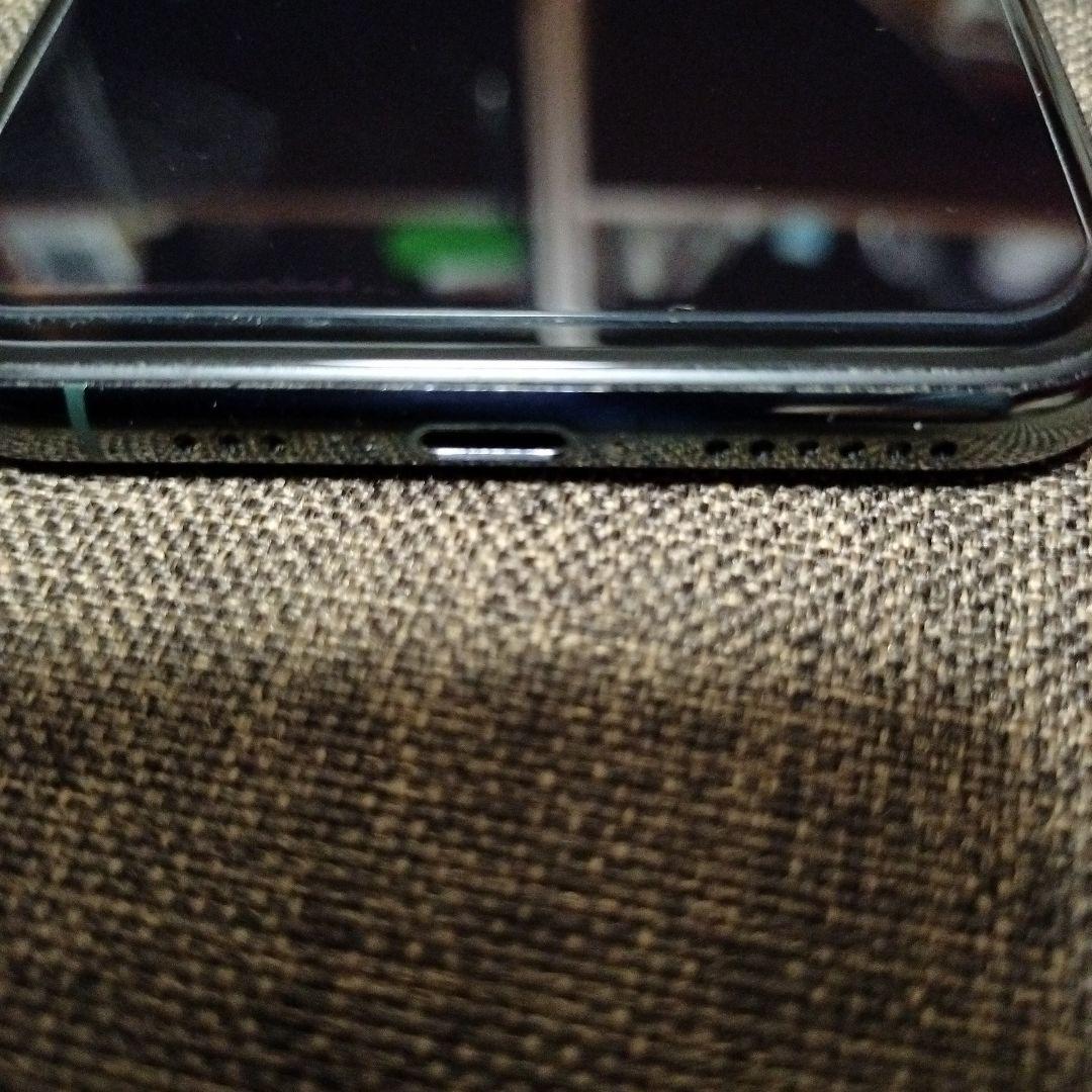 Apple iPhone 11 Pro ミッドナイトグリーン