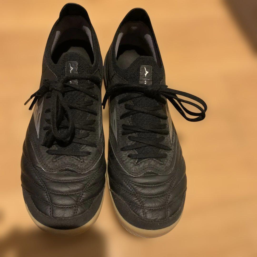 ミズノ　モレリア　24.0