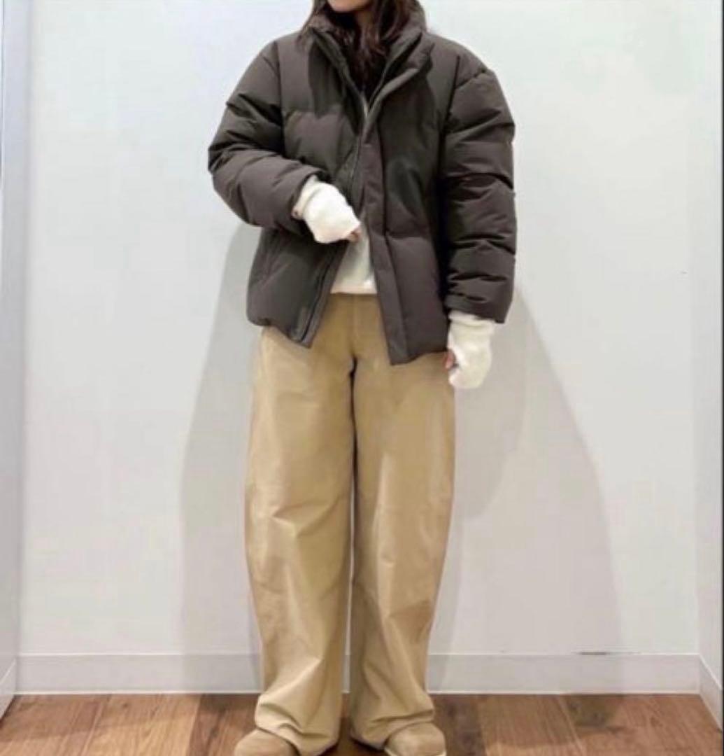 新品 ユニクロ シームレスダウンジャケット　M