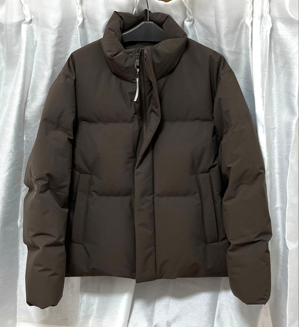 新品 ユニクロ シームレスダウンジャケット　M