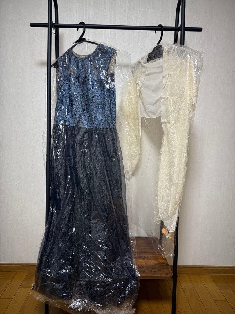 AIMER エメ オーナメント刺繍レースドレス 結婚式 ワンピース